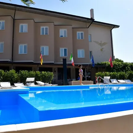 San Benedetto 3* Πεσκιέρα ντελ Γκάρντα