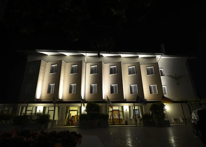 San Benedetto 3* 페스키에라델가르다